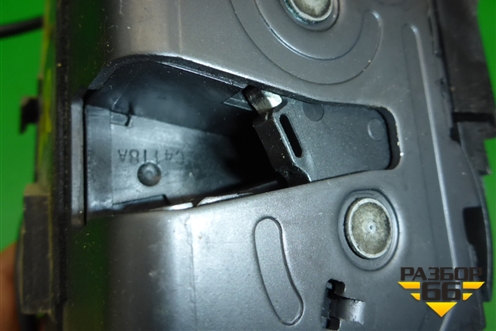 Замок двери задней правой (3N6AA26412BP) для Mazda Mazda 3 (BK) с 2003-2009г 