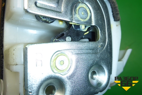 Замок двери передней правой для Mazda Mazda 3 (BL) с 2009-2013г