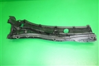 Решетка стеклоочистителей левая (BBM4507S1) для Mazda Mazda 3 (BL) с 2009-2013г