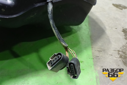 Бак топливный (бензин) (7L0201085A) для Volkswagen Touareg c 2002-2010г
