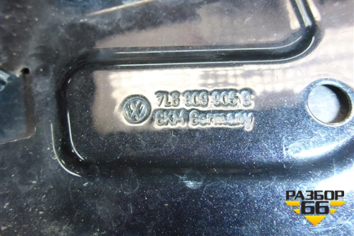 Лючок бензобака (7L6809905B) для Volkswagen Touareg c 2002-2010г