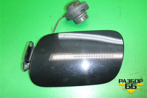 Лючок бензобака (7L6809905B) для Volkswagen Touareg c 2002-2010г