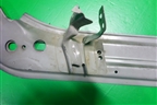 Кронштейн переднего крыла правый (7L6805920B) для Volkswagen Touareg c 2002-2010г