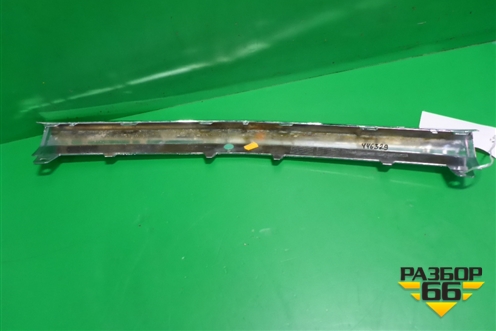 Накладка переднего бампера (хром) (A2058851574) для Mercedes Benz C-Klass W205 с 2014г