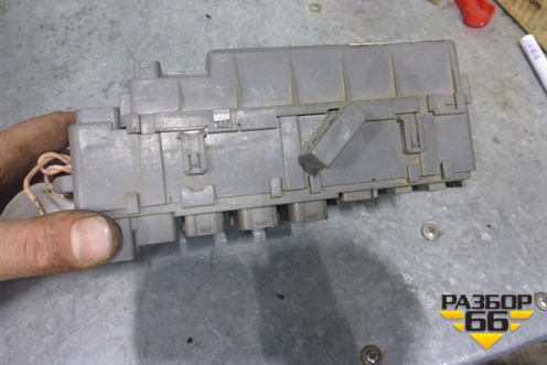 Блок предохранителей салонный для Honda Civic 4D с 2006-2012г (Цивик)