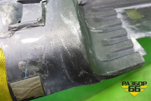 Накладка подножки правой (внутренняя часть) (5177960120) для Toyota Land Cruiser (200) с 2008г (Ленд Крузер)