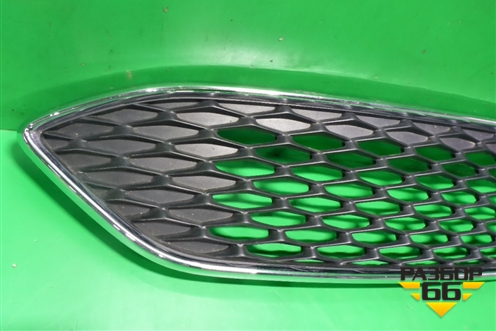 Решетка радиатора (после 2015г) (F1EB8200A) для Ford Focus 3 с 2011г