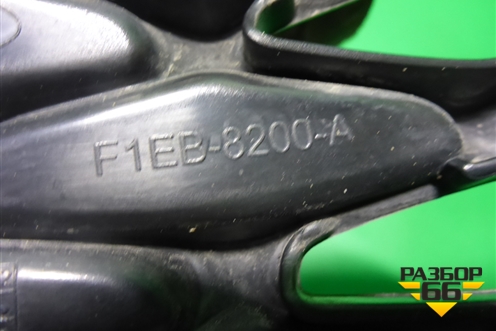 Решетка радиатора (после 2015г) (F1EB8200A) для Ford Focus 3 с 2011г