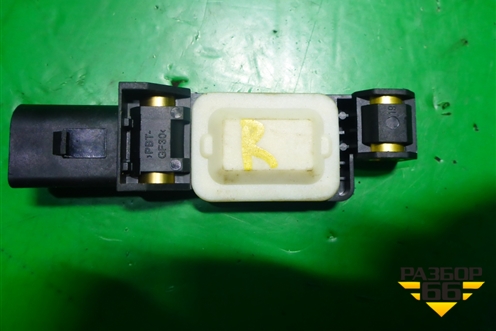 Датчик AIR BAG (7L0909606B) для Volkswagen Touareg c 2002-2010г