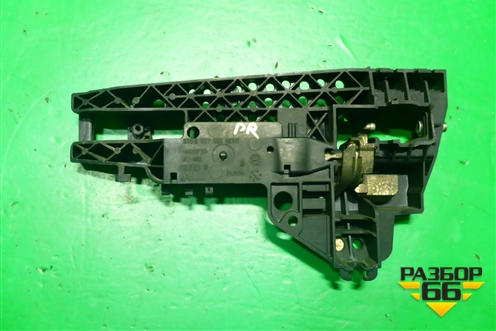 Кронштейн ручки наружной (передней правой) (8T0837886) для Audi A4 (В8) с 2007-2015г