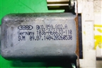 Моторчик стеклоподъёмника передний правый (8K0959802A) для Audi A4 (В8) с 2007-2015г