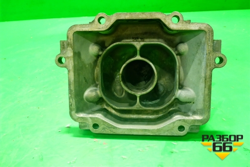 Фланец (дроссельных заслонок 4.5л 1VD-FTV) (1711351011) для Toyota Land Cruiser (200) с 2008г