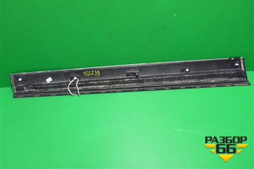 Накладка двери передней правой (S-Line) (8R0853960B) для Audi Q5 c 2008-2017г
