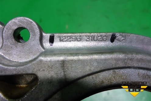 Крышка коленвала задняя (2.5л VQ25) (1229631U20) для Nissan Teana (J32) с 2008-2013г