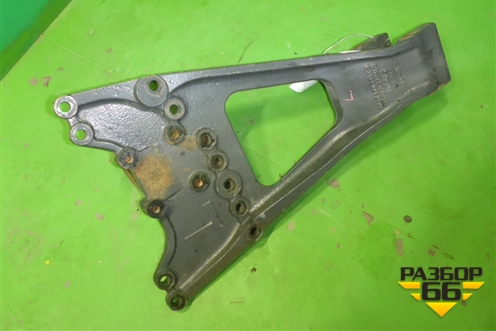 Кронштейн реактивной тяги левый  (A9423252409) для Mercedes Benz  TRUCK Axor 2 с 2004г