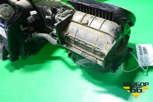Корпус отопителя (в сборе без мотора) (3C1820003FQ) для Volkswagen Passat (В7) с 2011-2014г