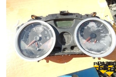 Щиток приборов МКПП для Renault Megane 2 с 2002-2009г
