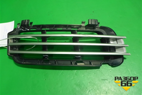 Решетка в передний бампер правая (CK5217F908AA) для Land Rover Range Rover 4 с 2013-2022г