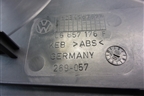 Накладка на торпедо (боковая правая) (7L6857176F) для Volkswagen Touareg c 2002-2010г