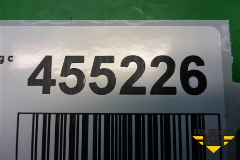 Накладка на торпедо (боковая правая) (7L6857176F) для Volkswagen Touareg c 2002-2010г