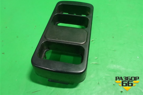 Рамка под кнопки  (A9406800034) для Mercedes Benz  TRUCK Axor 2 с 2004г
