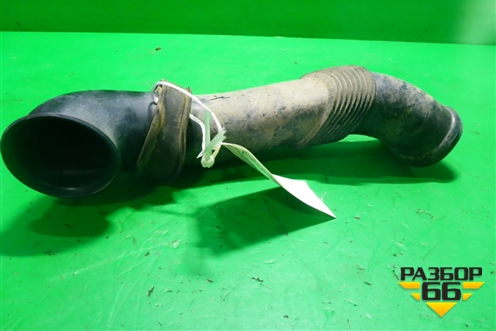 Патрубок воздушного фильтра (6.0л BJN) (7L0129609B) для Volkswagen Touareg c 2002-2010г