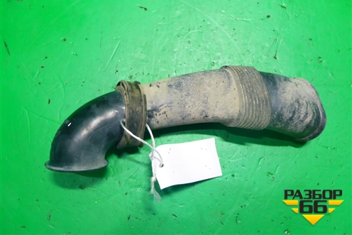 Патрубок воздушного фильтра (6.0л BJN) (7L0129609B) для Volkswagen Touareg c 2002-2010г