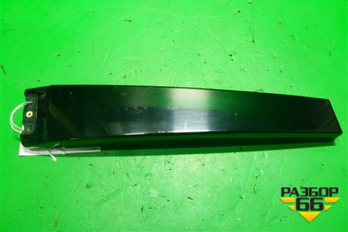 Накладка стойки (центральной левой) (7L6853317D) для Volkswagen Touareg c 2002-2010г