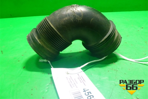 Патрубок воздушного фильтра (6.0л BJN) (7L6129684F) для Volkswagen Touareg c 2002-2010г