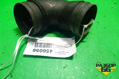 Патрубок воздушного фильтра (6.0л BJN) (7L6129684F) для Volkswagen Touareg c 2002-2010г