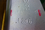 Кронштейн переднего крыла левый (7L6805175D) для Volkswagen Touareg c 2002-2010г