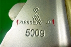 Кронштейн переднего крыла правый (7L6805176D) для Volkswagen Touareg c 2002-2010г