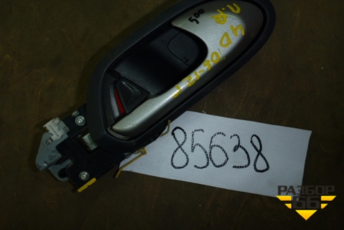 Ручка внутренняя двери передней правой для Honda Civic 4D с 2006-2012г