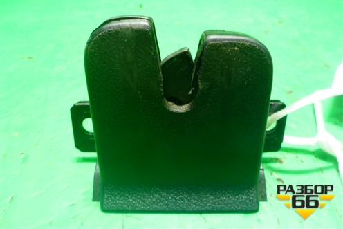 Замок багажника (7L6827505C) для Volkswagen Touareg c 2002-2010г