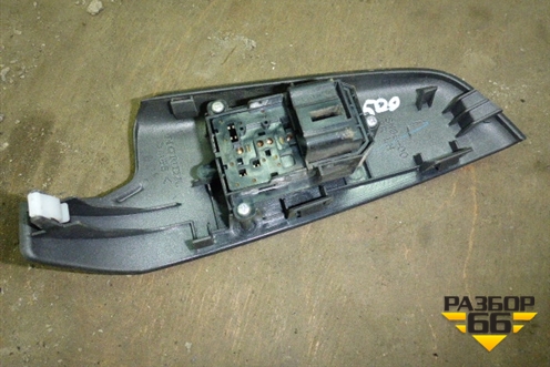 Кнопка стеклоподъёмника задней левой двери для Honda Civic 4D с 2006-2012г