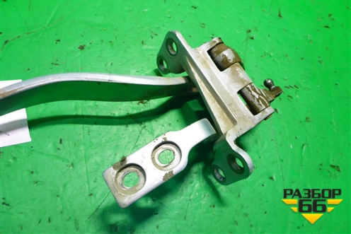 Петля двери багажника (левая) (7L6827301D) для Volkswagen Touareg c 2002-2010г