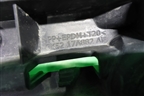 Кронштейн заднего бампера левый (CK5217A882AF) для Land Rover Freelander 2 с 2007г
