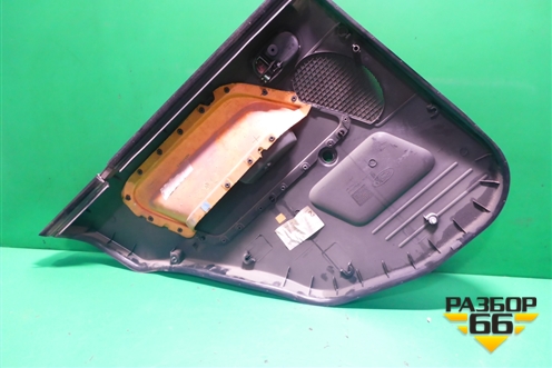 Обшивка двери задней правой под механику (6N11N27406BB) для Ford Fusion с 2002г