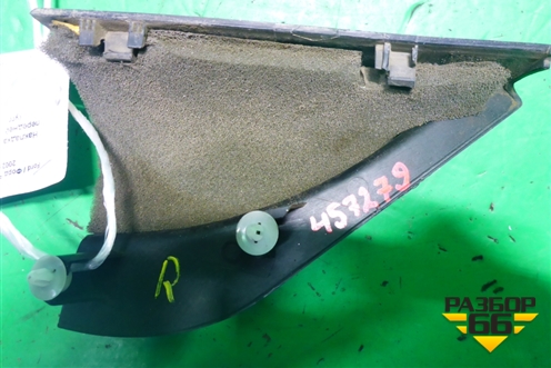 Накладка двери передней правой уголок (2N11N23408CFW) для Ford Fusion с 2002г