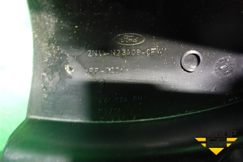 Накладка двери передней правой уголок (2N11N23408CFW) для Ford Fusion с 2002г