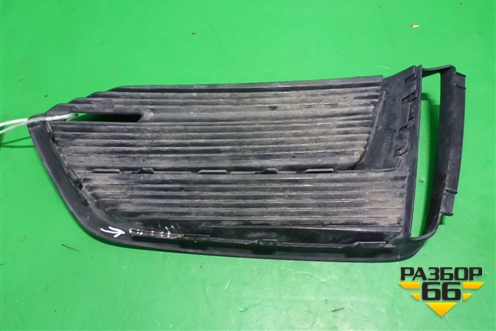 Решетка в передний бампер левая (нижняя) (8W6807681M) для Audi A5/S5 с 2016г