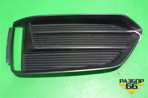 Решетка в передний бампер левая (нижняя) (8W6807681M) для Audi A5/S5 с 2016г
