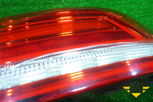 Фонарь задний наружный правый (LED седан) (3G5945096) для Volkswagen Passat [B8] 2014-2024г
