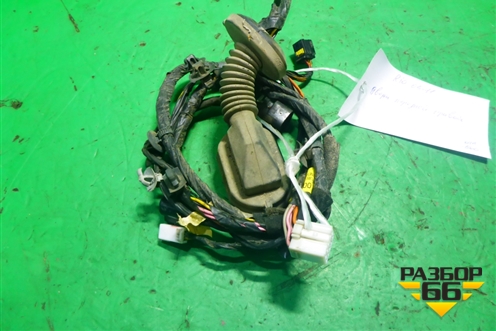 Проводка двери передней правой (916111G040) для Kia Rio с 2005-2011г