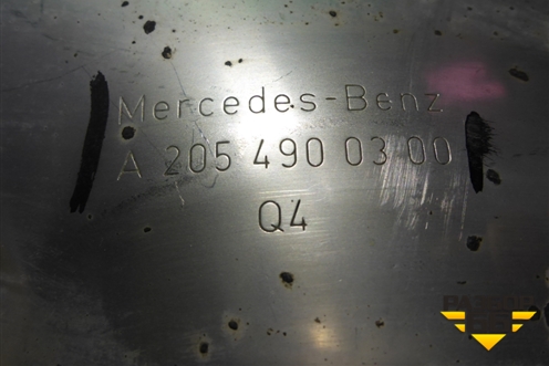 Насадка на глушитель (левая) (A2054900300) для Mercedes Benz C-Klass W205 с 2014г