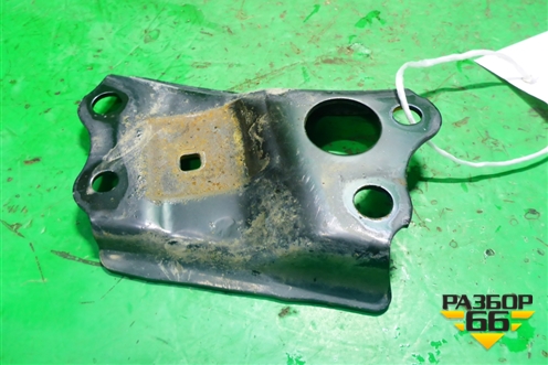 Кронштейн подрамника правый (передний) для Toyota Corolla (E15) с 2006-2013г