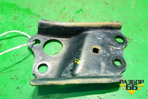 Кронштейн подрамника правый (передний) для Toyota Corolla (E15) с 2006-2013г