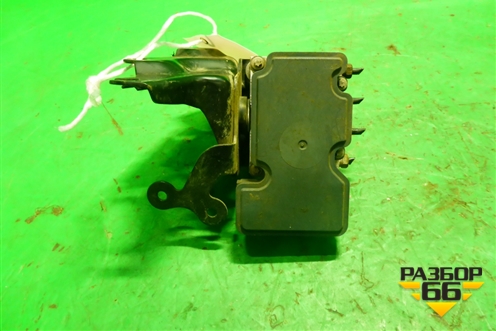 Блок ABS (4451002310) для Toyota Corolla (E18) с 2012-2019г