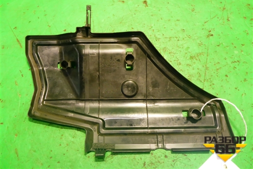 Накладка на торпедо (правая под бардачком) (5560702080) для Toyota Corolla (E18) с 2012-2019г