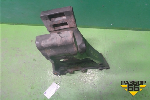 Кронштейн реактивной тяги левый  (A9423252409) для Mercedes Benz  TRUCK Axor 2 с 2004г